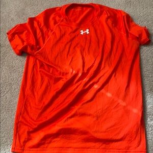 Men’s under armor shirt